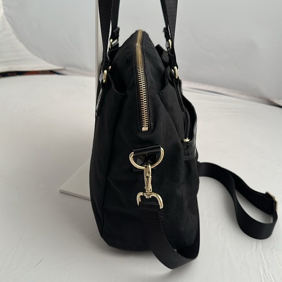 Kipling Dolan black nylon convertible crossbody handbag with patent leather trim - Picture 2 of 13